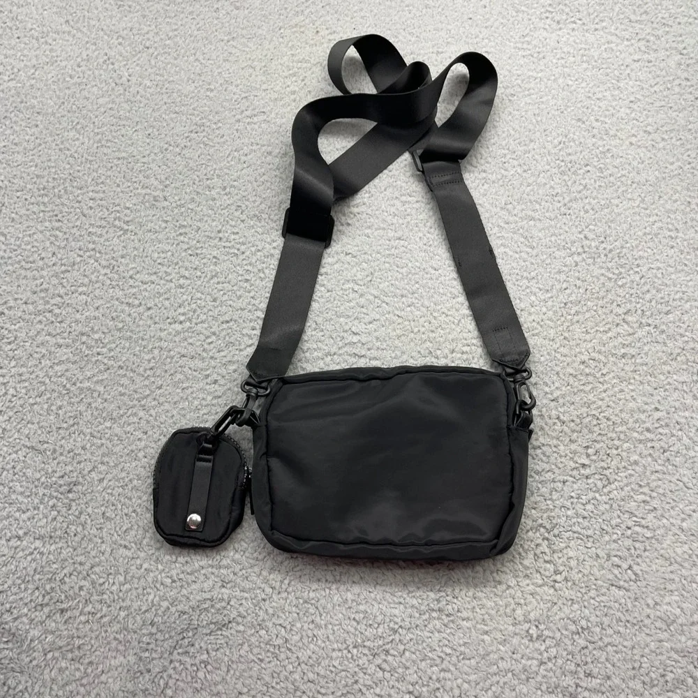 Avalanche AVF8553BK Unisex Small Black Crossbody Bag w/ Detachable Utility Pouch